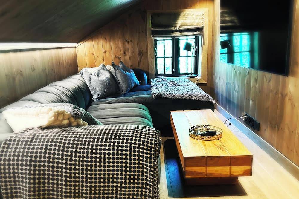 Luxury cabin in Hardangervidda National Park with panoramic views in Eidfjord
