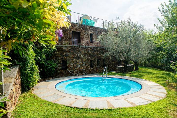 Ganze Wohnung, Gemütliches Apartment mit Pool & WiFi, nahe dem Stadtzentrum von Menaggio in Menaggio, Gemeinde Menaggio