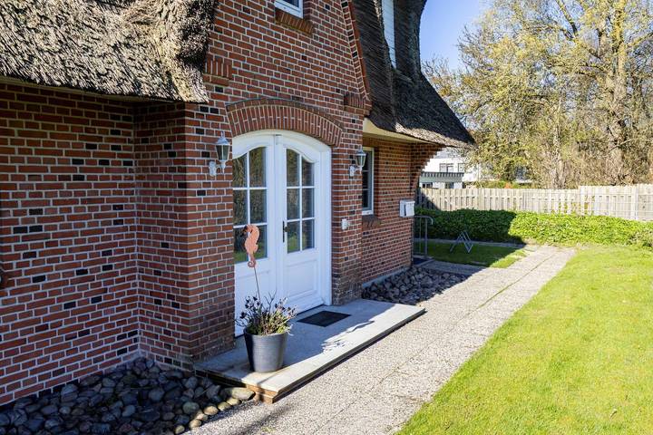 Entire apartment, Appartement mit viel Platz für 7 Personen in ruhiger Lage in St. Peter-Bad, St. Peter-Ording