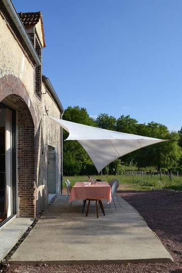 Location de vacances pour 6 personnes, avec terrasse et jardin, animaux acceptés à Manou