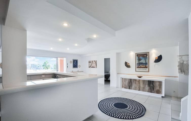 Location de vacances pour 12 personnes, avec piscine et terrasse, adapté aux familles à Mougins - 3