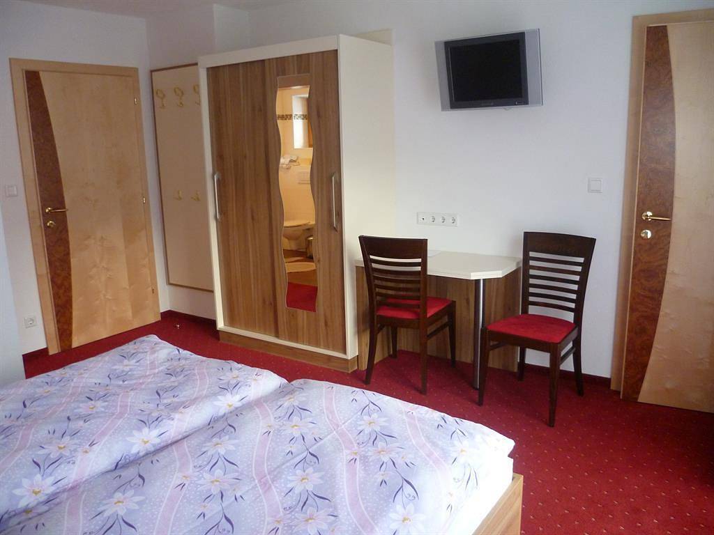 Entire holiday apartment, Apartment Edelweiss, 2x Dusche/Wc, 2 Schlafräume in Abtenau, Tennengau