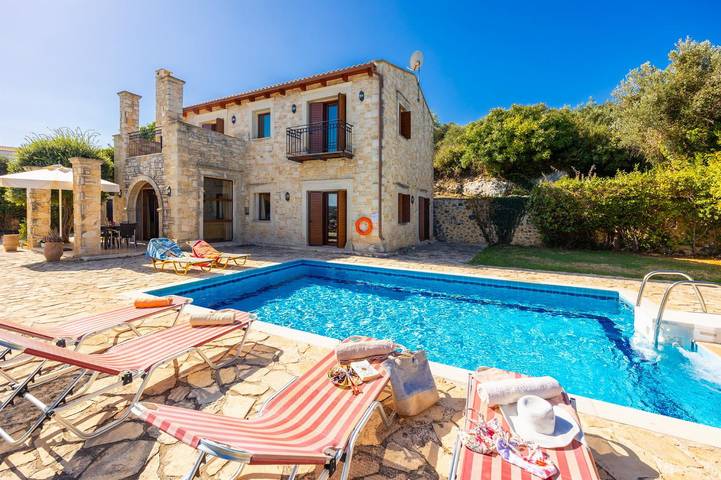Villa für 8 Personen, mit Terrasse und Garten - 1
