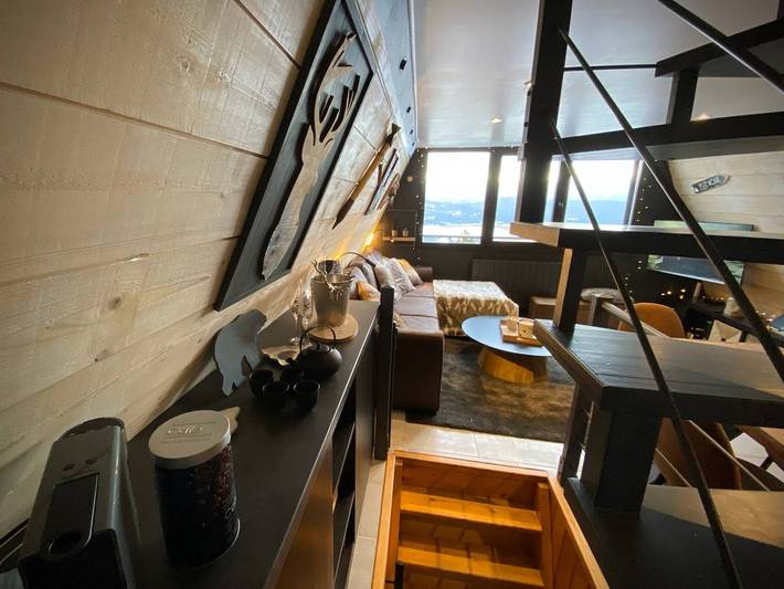Chalet acogedor con jacuzzi y vistas al lago in Les Angles, Parque Natural Regional de los Pirineos Catalanes