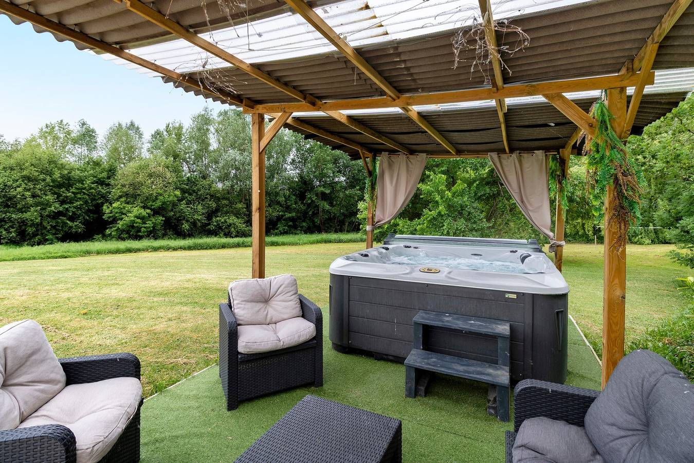 Villa 'Domaine Cassin 47 - Lavergne' avec piscine privée, terrasse privée et Wi-Fi in Région de Marmande