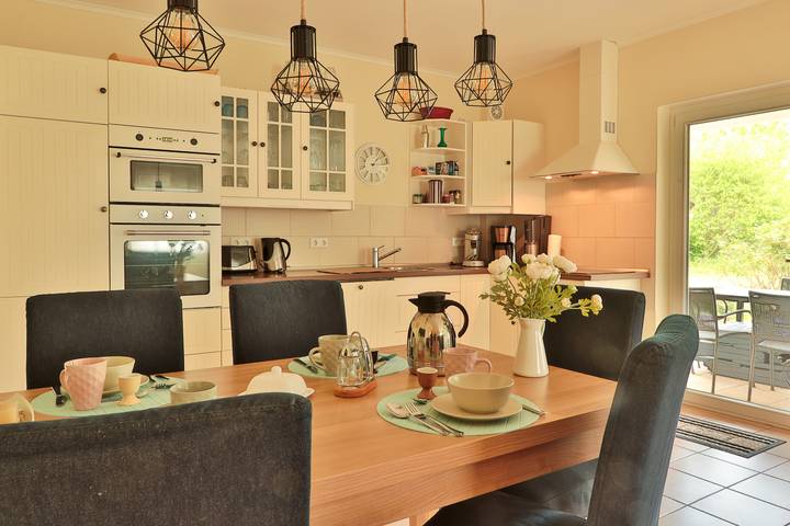 Holiday home for 6 people with garden in Nienhagen, Rostock and Surroundings