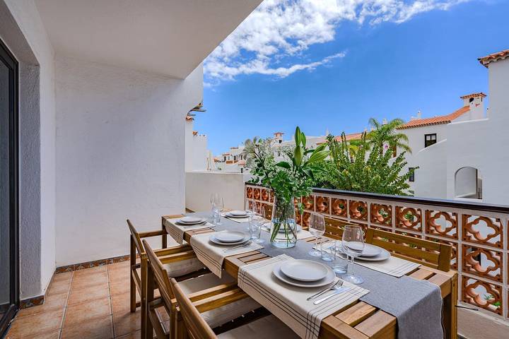 Holiday rental for 5 people, with balcony/terrace and pool, child-friendly in Amarilla Golf