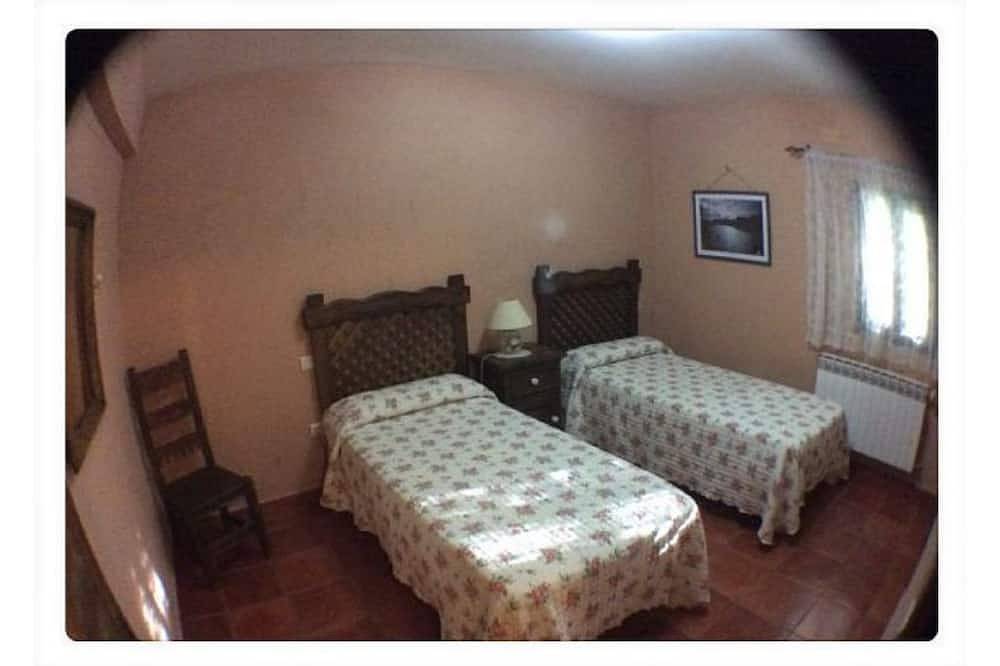 Rural Cortijo in the Natural Park Lagunas de Ruidera, 2 houses, up to 16 pax. in Ruidera, Lagunas de Ruidera Natural Park