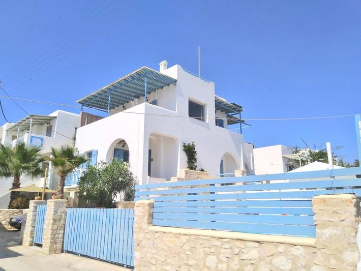 Villa pour 9 personnes, avec Balcon et Jacuzzi ainsi que Terrasse et Piscine
