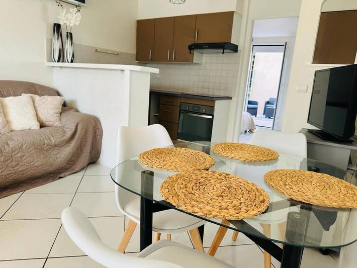 Gîte pour 4 personnes, avec terrasse à Vinon-sur-Verdon - 2