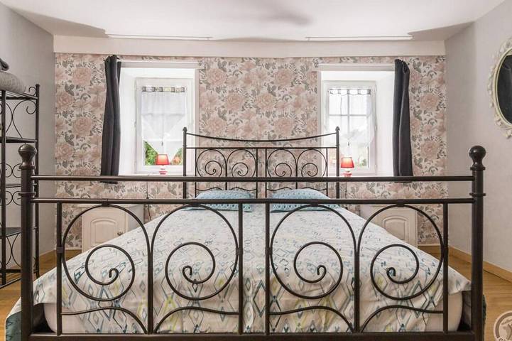 Gîte pour 6 personnes, avec terrasse, animaux acceptés à Le Vast - 2