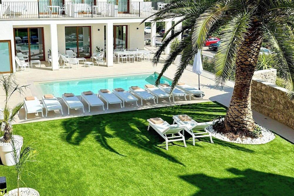 Villa de diseño y piscina climatizada in Montanejos, Provincia de Castellón