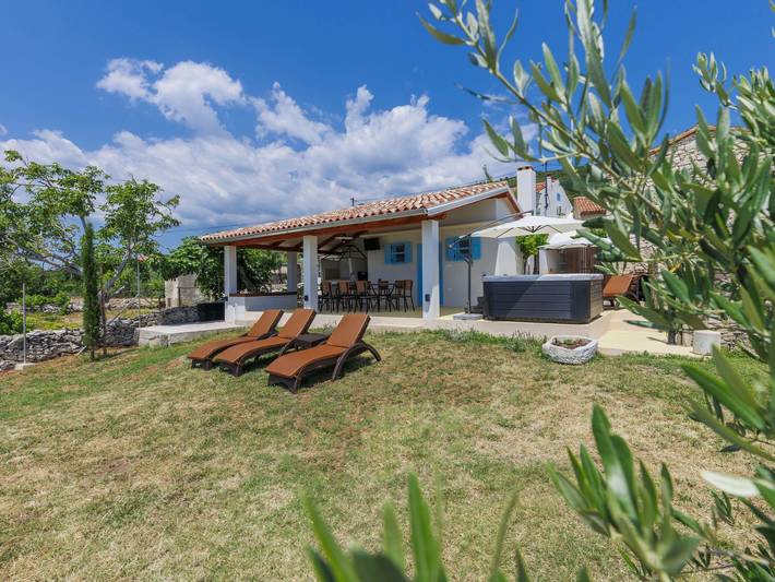 Ferienhaus für 5 Personen, mit Terrasse und Garten in Kroatien - 3