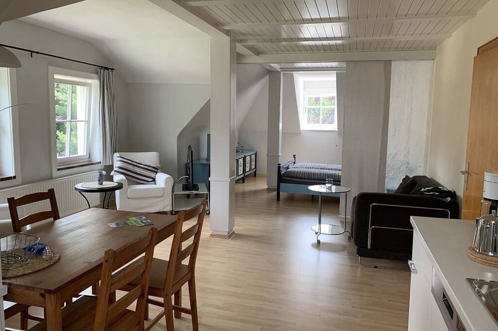 Ganze Wohnung, Villa Liebetrau -Residenz im Park- in Friedrichroda, Rennsteig