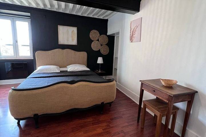 Location de vacances pour 2 personnes, avec jardin dans Senozan - 3