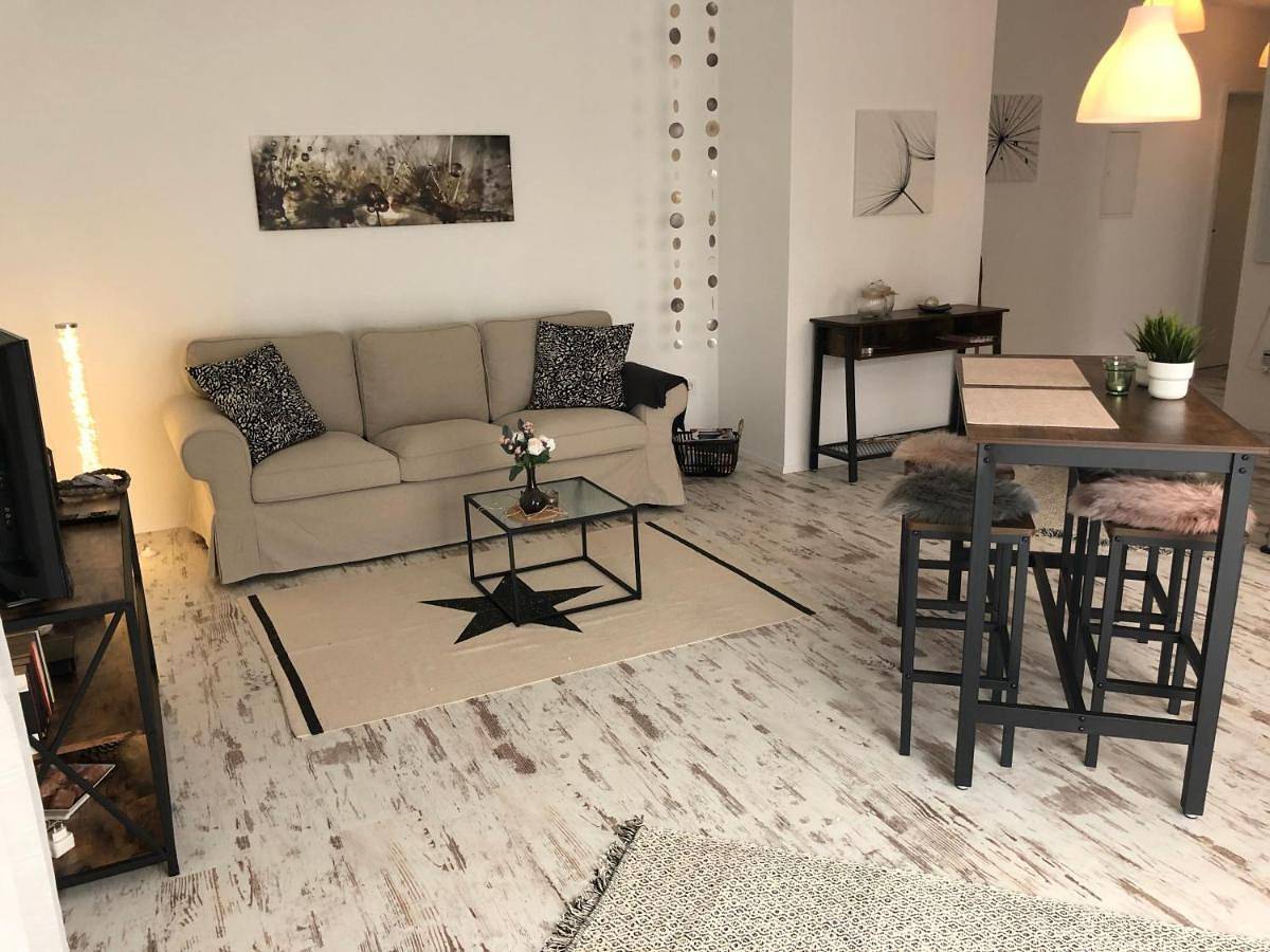 Ganze Wohnung, Schöne Ferienwohnung nahe Heidelberg in Bammental, Kurpfalz