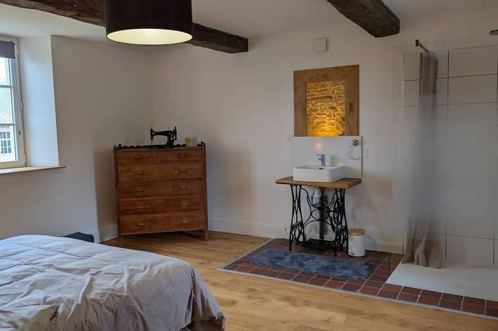 Location de vacances pour 10 personnes, avec jardin dans Pouru-Saint-Remy - 3