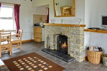 Log Cabin for 6 People in Glenties, County Donegal, Photo 1