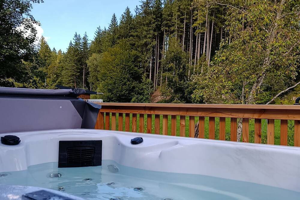 Wellness trifft Allgäuer Hofidylle. Chalet mit Sauna, Whirlpool & Extras. in Altusried, Bayerisch Schwaben