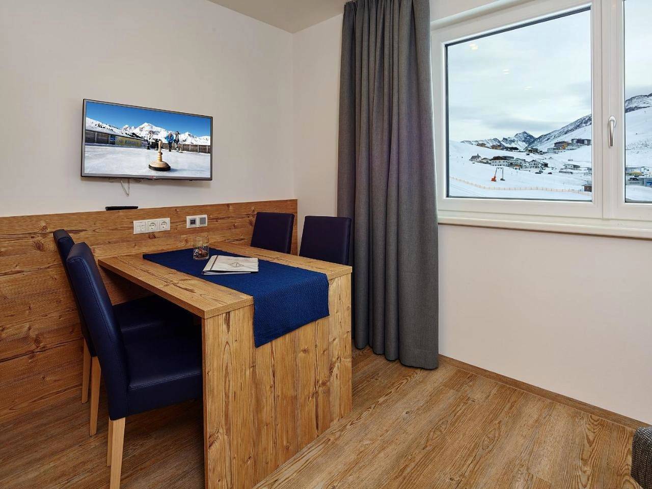Double Room with Balcony in Stubaier Alpen, Kühtai