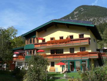 Ferienwohnung für 4 Personen, mit Seeblick und Garten am Achensee