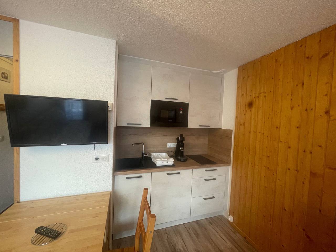 Studio entier, Studio rénové, pieds des pistes, balcon in Plagne Villages, La Plagne-Tarentaise