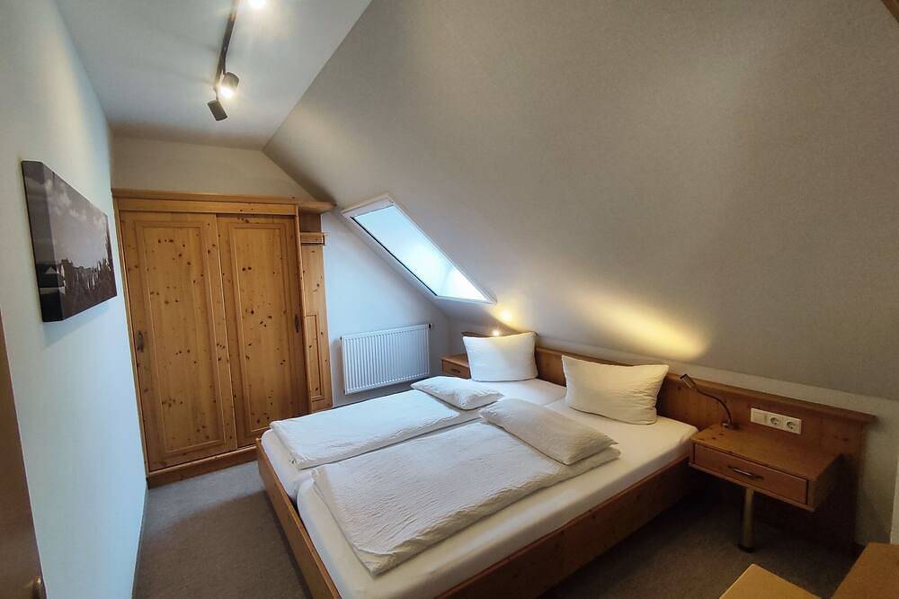 Ganze Wohnung, Moderne Ferienwohung mit Badewanne (100qm) in Spalt, Fränkisches Seenland