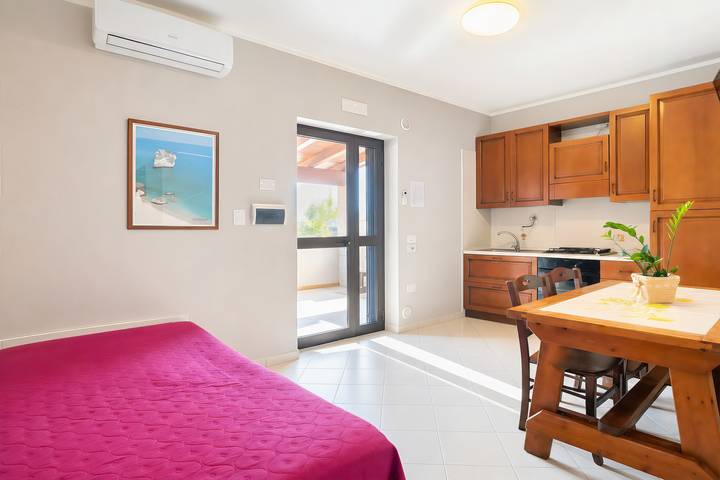 Apartamento entero, Casa Melograno - Villa Mapa con vistas al mar, Wi-Fi y aire acondicionado in Vieste, Gargano