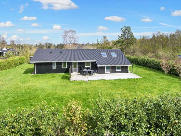 Ferienhaus für 8 Personen, mit Terrasse und Pool, kinderfreundlich in St. Sjørup