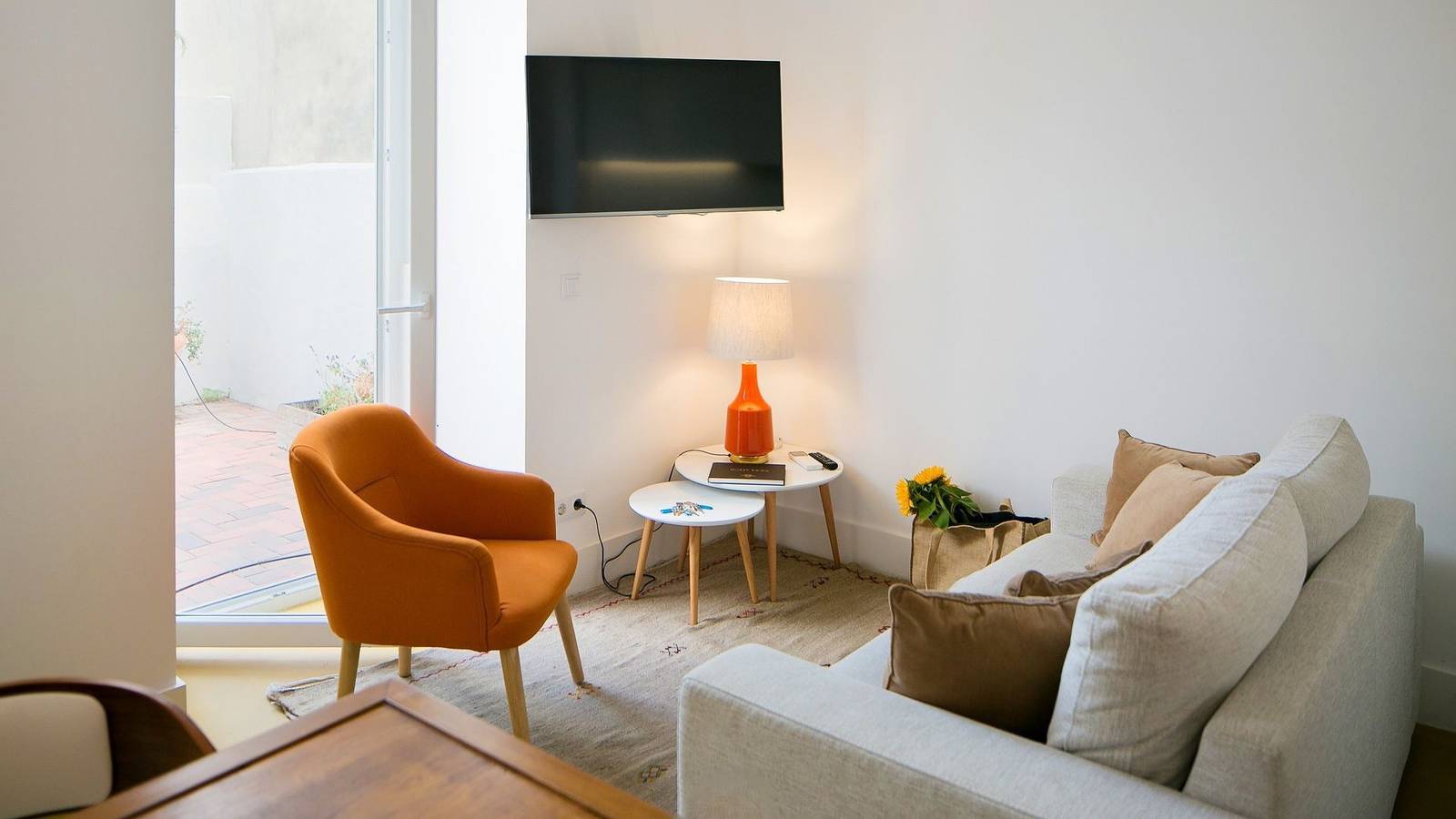Entire apartment, Quiet & Cozy Apartment w/ Garden by Lovelystay in Santa Engrácia, São Vicente (Lisbon)