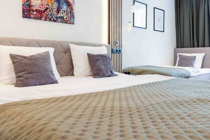 Ganze Wohnung, Schiller Apartment im Zentrum von Hof. Küche, Parkplatz, 250Mbit Wlan in Hof, Oberfranken