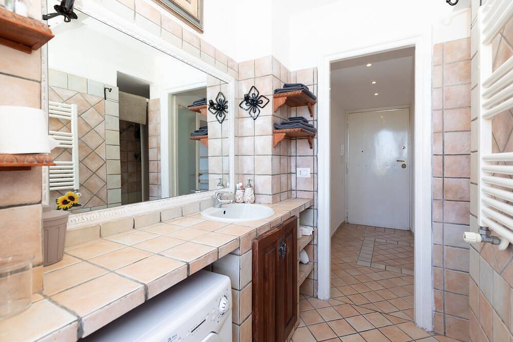 Apartamento entero, Sea View apartment in the center of Ostia in Ostia, Roma