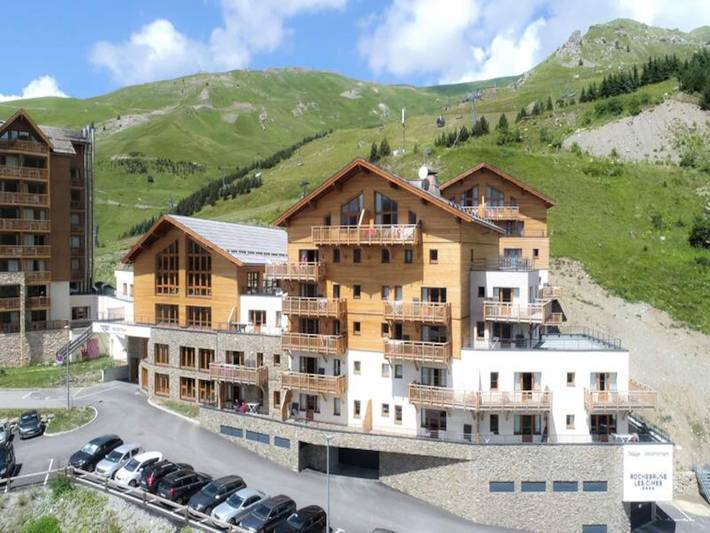 Gîte pour 8 personnes, avec piscine et sauna, animaux acceptés à Orcières