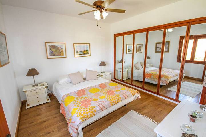 Villa with pool, gardens and fruit trees in San Bartolomé de Tirajana, South Gran Canaria