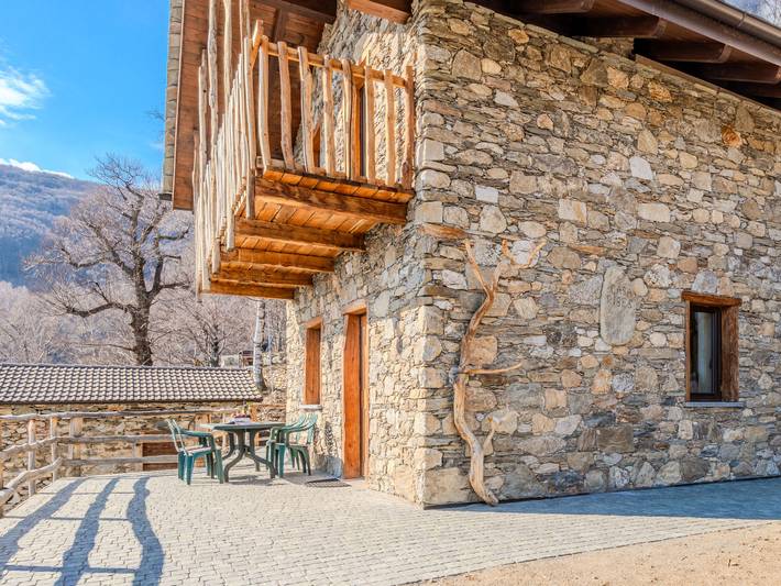 Ferienhaus für 6 Personen, mit Balkon und Terrasse sowie Garten und Seeblick am Comer See