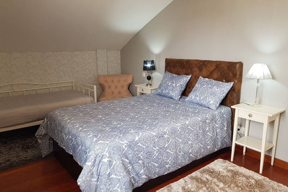 Entire apartment, Penthouse Penthouse Sea View Santander Cabarceno in El Astillero, Cantabrian Coast