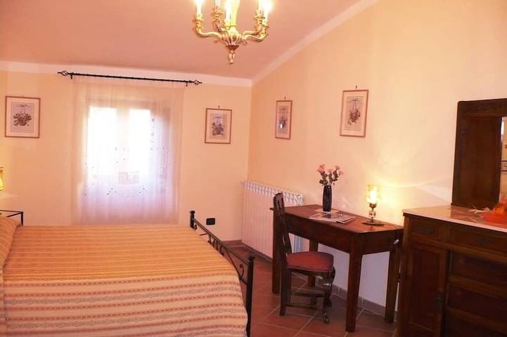 Haus in Macerino in den grünen umbrischen Hügeln in Acquasparta, Perugia Provinz
