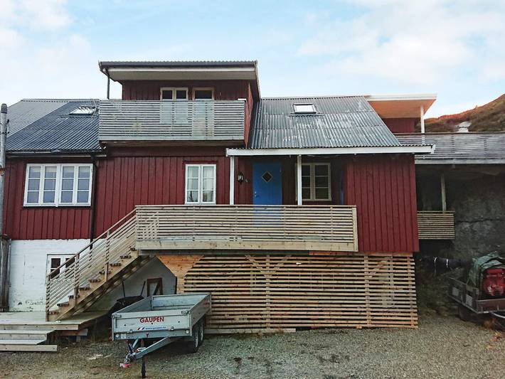 Vacation rental for 4 people, with Terrace and Sauna in Lofoten