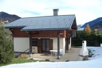 Chalet pour 6 personnes, avec jardin et terrasse, animaux acceptés à Praz-sur-Arly