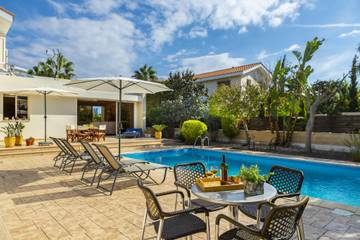 Villa for 6 People in Larnaca District, Photo 1