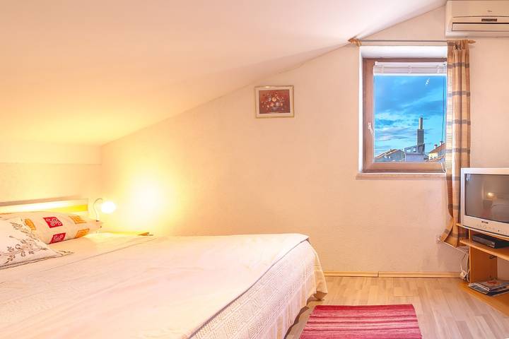 Ferienwohnung für 2 Personen, mit Balkon/Terrasse, mit Haustier in Njivice