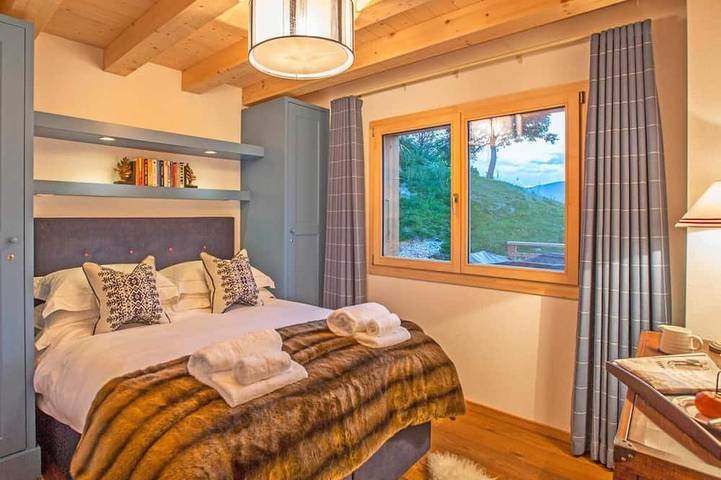 Landhaus, wifi, terrasse, balkon, kamin oder ofen für holz, parkmöglichkeiten, fernseher in Les Masses, Hérémence