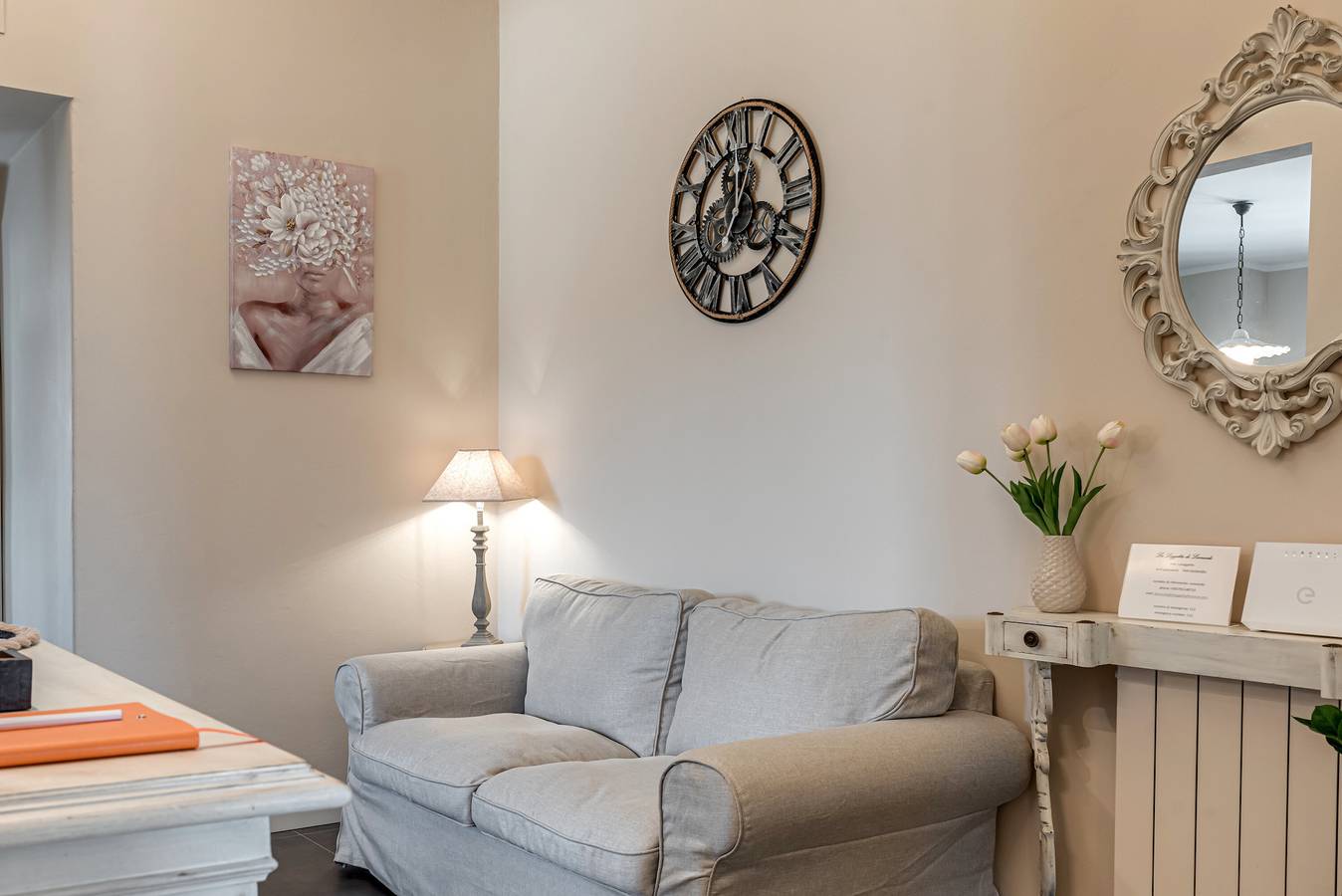 Entire apartment, Apartment 'La Loggetta Di Leonardo' with Wi-Fi and Air Conditioning in Florence, Florence Province