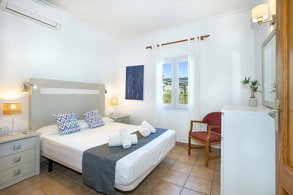 Villa Hort de Siller by Villa Plus in Port de Pollença, Pollença