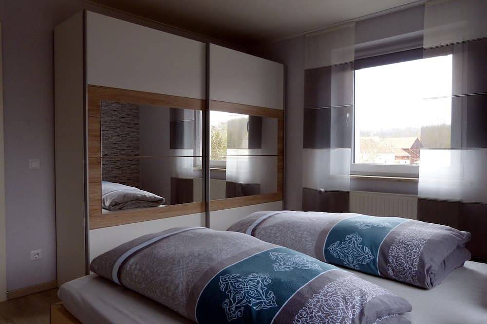 Ganze Wohnung, Neue Ferienwohnung (2019) (55qm) für 2 Personen mit Grillmöglichkeit in Königstein (Bayern), Ostbayern