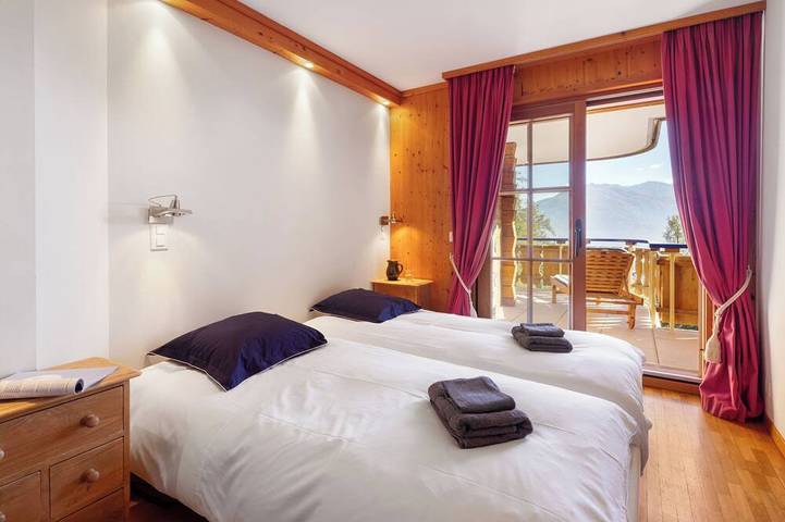 Chalet pour 4 personnes, avec terrasse à Crans-Montana - 2