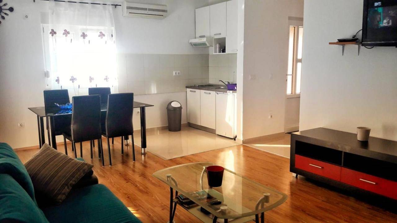 Ganze Wohnung, Apartment in Kolan, Kolan (Kroatische Adria)