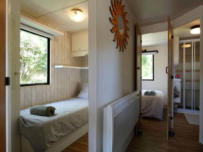 Location de vacances pour 3 personnes, avec jardin ainsi que vue et terrasse à Yèvres - 3