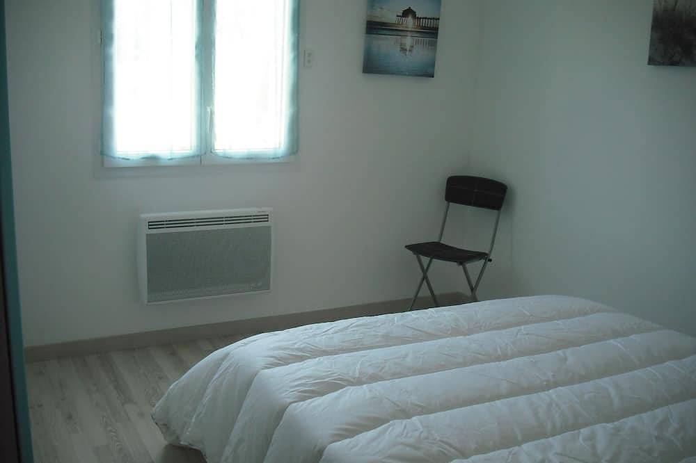 Holiday house near La Palmyre in quiet area -View on the countryside- in Arvert, Côte de Beauté