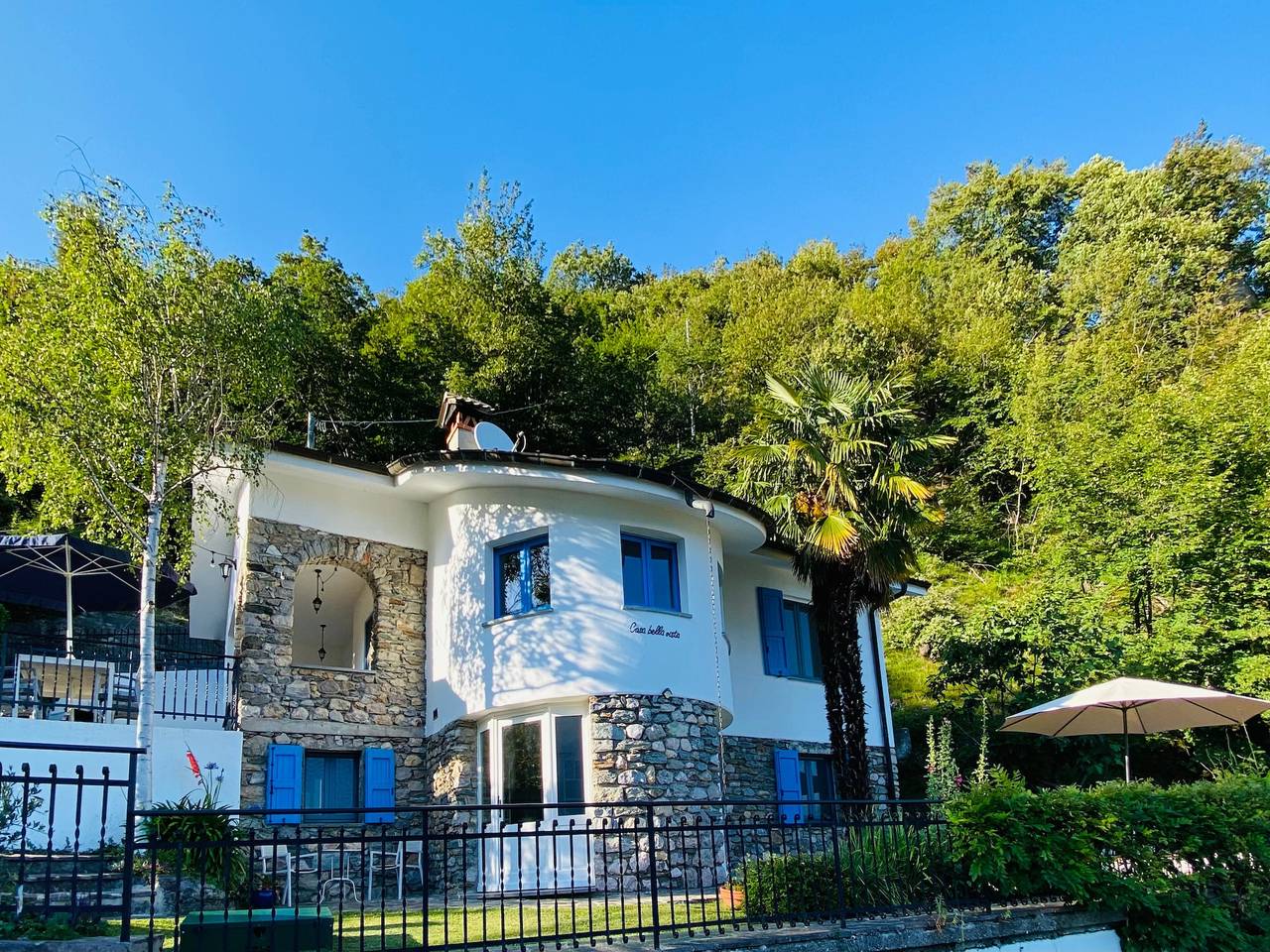 Villa private pool near Menaggio in San Rocco (Plesio), Comune di Plesio